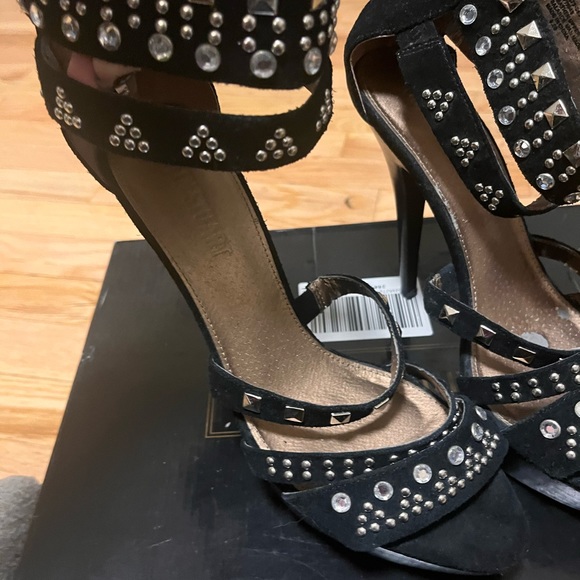 Colin Stuart - Picture 4 of 6